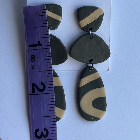 New Handmade Dangle Earrings - Picture 5 of 7